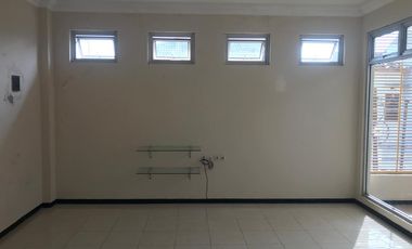 Rumah dijual Jl elang Manahan Solo