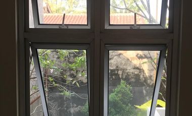 Rumah dijual Jl elang Manahan Solo