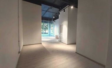 Local comercial en arriendo en LAS CONDES