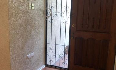 Av. Cristóbal Colón/Sta. Magdalena Sofía - Casa - Arriendo