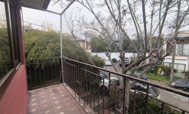 Casa en arriendo en LA REINA