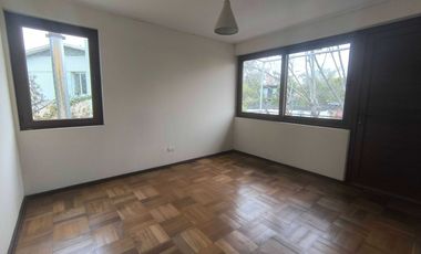 Casa en arriendo en LA REINA