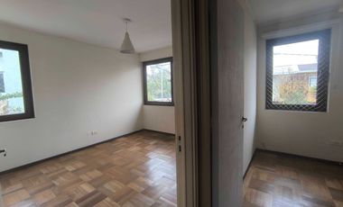 Casa en arriendo en LA REINA