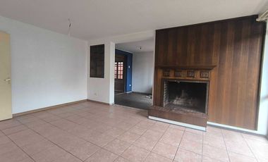 Casa en arriendo en LA REINA