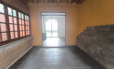 Casa en arriendo en LA REINA