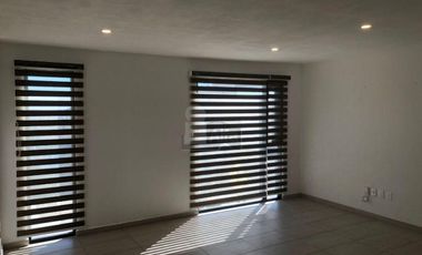 Casa sola en renta en Moncayo, Residencial Lago Esmeralda