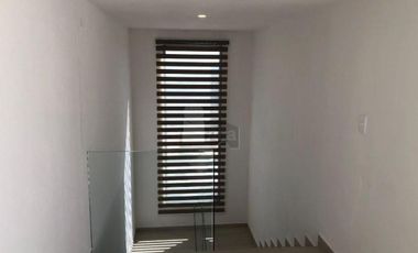 Casa sola en renta en Moncayo, Residencial Lago Esmeralda