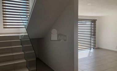 Casa sola en renta en Moncayo, Residencial Lago Esmeralda