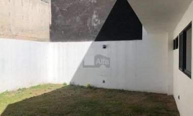 Casa sola en renta en Moncayo, Residencial Lago Esmeralda