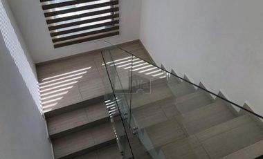 Casa sola en renta en Moncayo, Residencial Lago Esmeralda