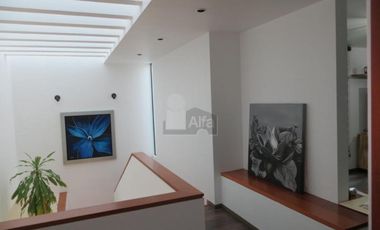 Casa Residencial en VENTA / RENTA en Club de Golf La Loma, San Luis Potosí