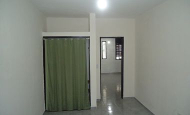 BÂ° AMEGHINO SUR, IMPECABLE VIVIENDA ESQUINA, A METROS DE RUTA 20.-