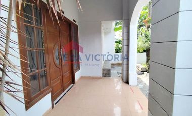 Rumah mewah disewakan murah di VPT Tidar Sukun Malang