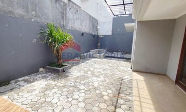 Rumah mewah disewakan murah di VPT Tidar Sukun Malang