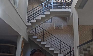 DIJUAL RUMAH MEWAH FULL FURNISH JALAN LINGKAR ISTANA DEMANG LEBAR DAUN