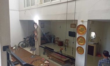 DIJUAL RUMAH MEWAH FULL FURNISH JALAN LINGKAR ISTANA DEMANG LEBAR DAUN