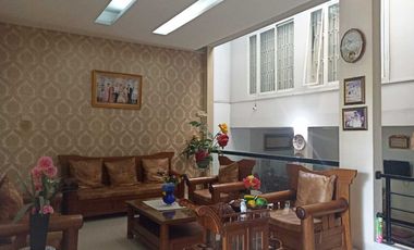 DIJUAL RUMAH MEWAH FULL FURNISH JALAN LINGKAR ISTANA DEMANG LEBAR DAUN