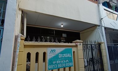 Pasti terjual rumah mungil di area boz konveksi Angke tambora