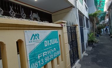Pasti terjual rumah mungil di area boz konveksi Angke tambora