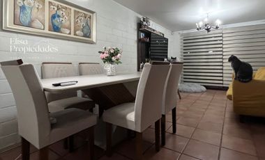 SE ARRIENDA CASA EN CONDOMINIO PARQUE CENTRAL , QUILICURA