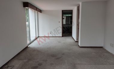 CASA EN RENTA CON JARDIN Y RECAMARA EN PLANTA BAJA