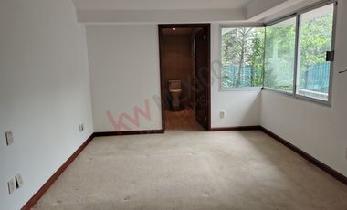CASA EN RENTA CON JARDIN Y RECAMARA EN PLANTA BAJA