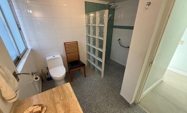 CASA 5D 3B CON PISCINA Y VISTA AL MAR EN REÑACA