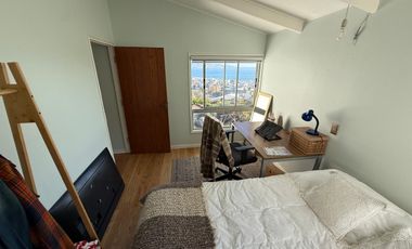 CASA 5D 3B CON PISCINA Y VISTA AL MAR EN REÑACA