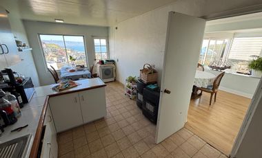 CASA 5D 3B CON PISCINA Y VISTA AL MAR EN REÑACA