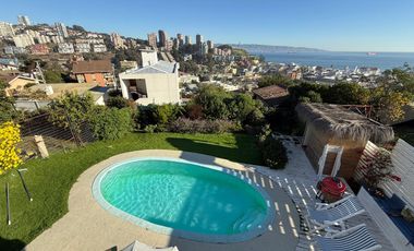 CASA 5D 3B CON PISCINA Y VISTA AL MAR EN REÑACA