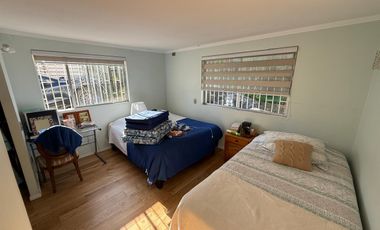 CASA 5D 3B CON PISCINA Y VISTA AL MAR EN REÑACA