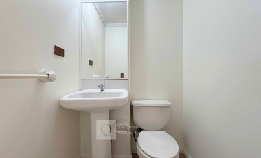 ARRIENDO OFICINA RECEPCION 1 PRIV 1 BAÑO CON ESTACIONAMIENTO