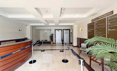 ARRIENDO OFICINA RECEPCION 1 PRIV 1 BAÑO CON ESTACIONAMIENTO