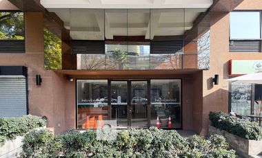 ARRIENDO OFICINA RECEPCION 1 PRIV 1 BAÑO CON ESTACIONAMIENTO