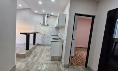 ALQUILER - WILDE. PH TIPO CASA DE 4 AMBIENTES CON PATIO  --- A ESTRENAR  ---