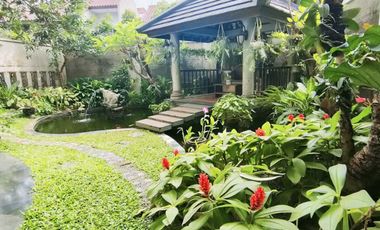 Dijual Rumah Mewah Full Furnished strategis di Taman Century 1 Pekayon