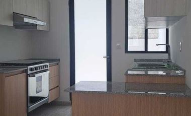 RENTA CASA EN LOMAS DE ANGELOPOLIS, PUEBLA