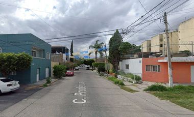 JVV - ADQUIERE TU CASA EN COL. ESPERANZA, GDL, JAL.