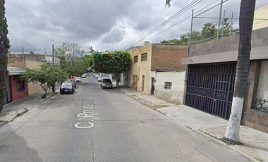 JVV - ADQUIERE TU CASA EN COL. ESPERANZA, GDL, JAL.