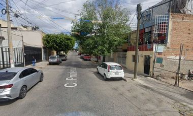 JVV - ADQUIERE TU CASA EN COL. ESPERANZA, GDL, JAL.