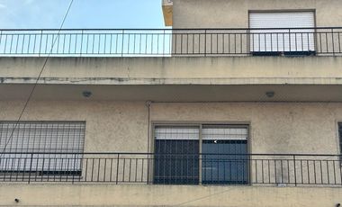 Departamento en  Villa Bosch de 4 Ambientes