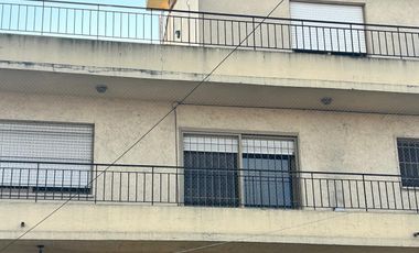 Departamento en  Villa Bosch de 4 Ambientes