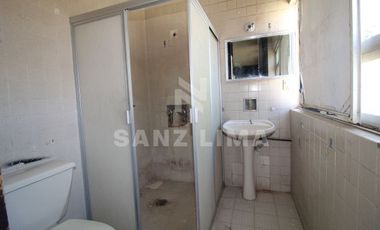 Alameda: Hogar de 4 recámaras con closet en zona céntrica.