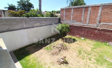 Alameda: Hogar de 4 recámaras con closet en zona céntrica.