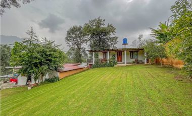 CASA EN RENTA + BUNGALOW AMUEBLADO CERCA DE AVANDARO