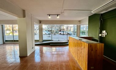 VENTA LOCAL COMERCIAL EN PADRE MARIANO PROVIDENCIA