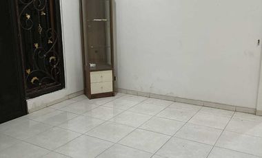 DISEWAKAN RUMAH DELTA CLUSTER