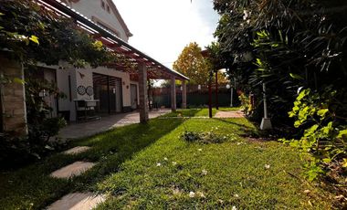 REBAJADA DE LA TASACION! CASA ESQUINA IZARRA