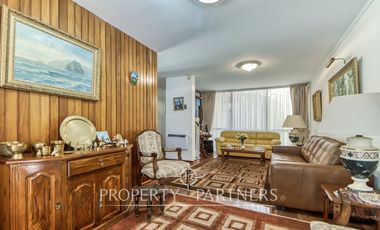 En Venta casa con amplio terreno en Jardines Del Sur