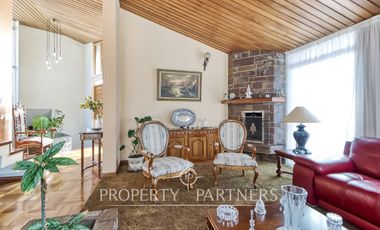 En Venta casa con amplio terreno en Jardines Del Sur